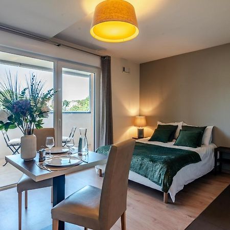 Ovelia Seynod - Les Balcons D'Annecy Apartment ภายนอก รูปภาพ