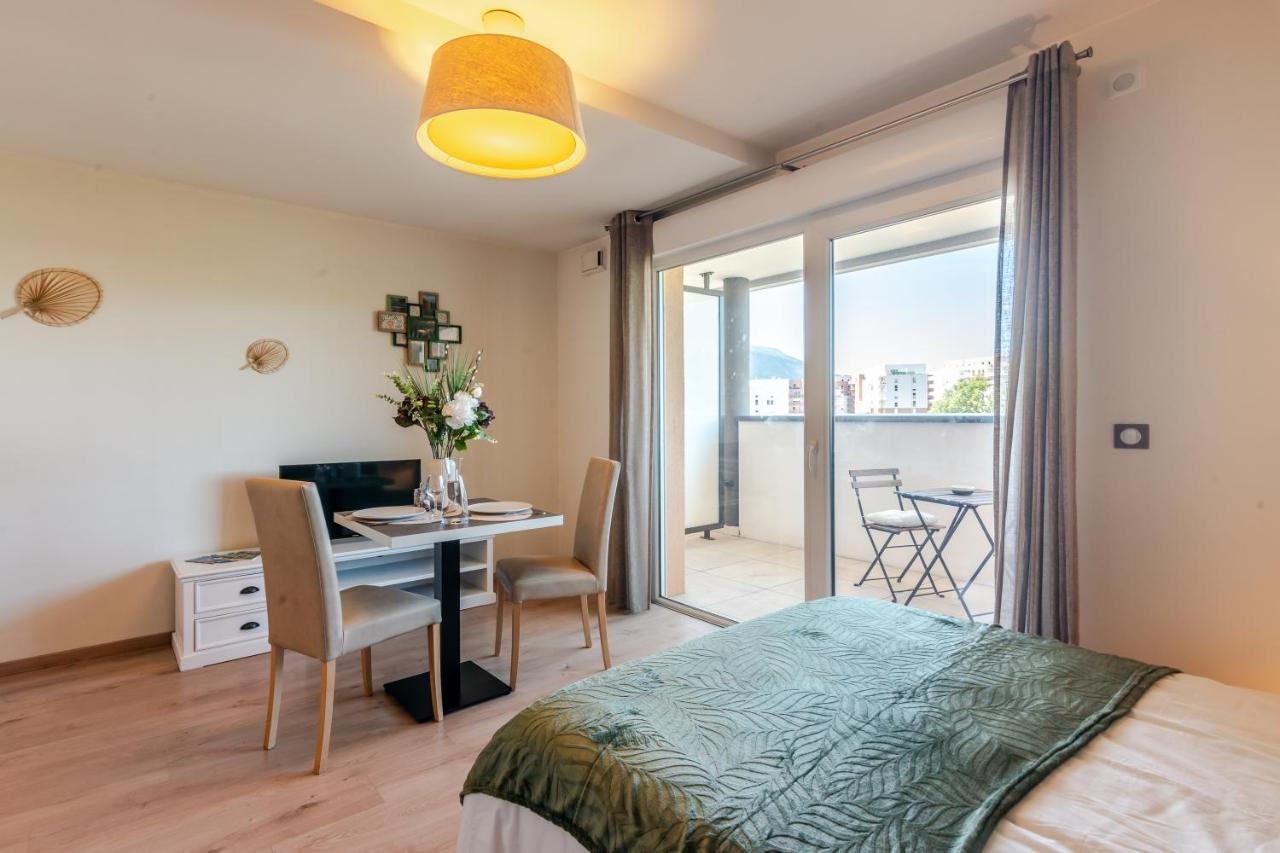 Ovelia Seynod - Les Balcons D'Annecy Apartment ภายนอก รูปภาพ
